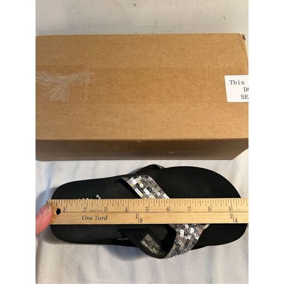 Yellowbox flip flop size 7 silver sequins sandals - Picture 6 of 8